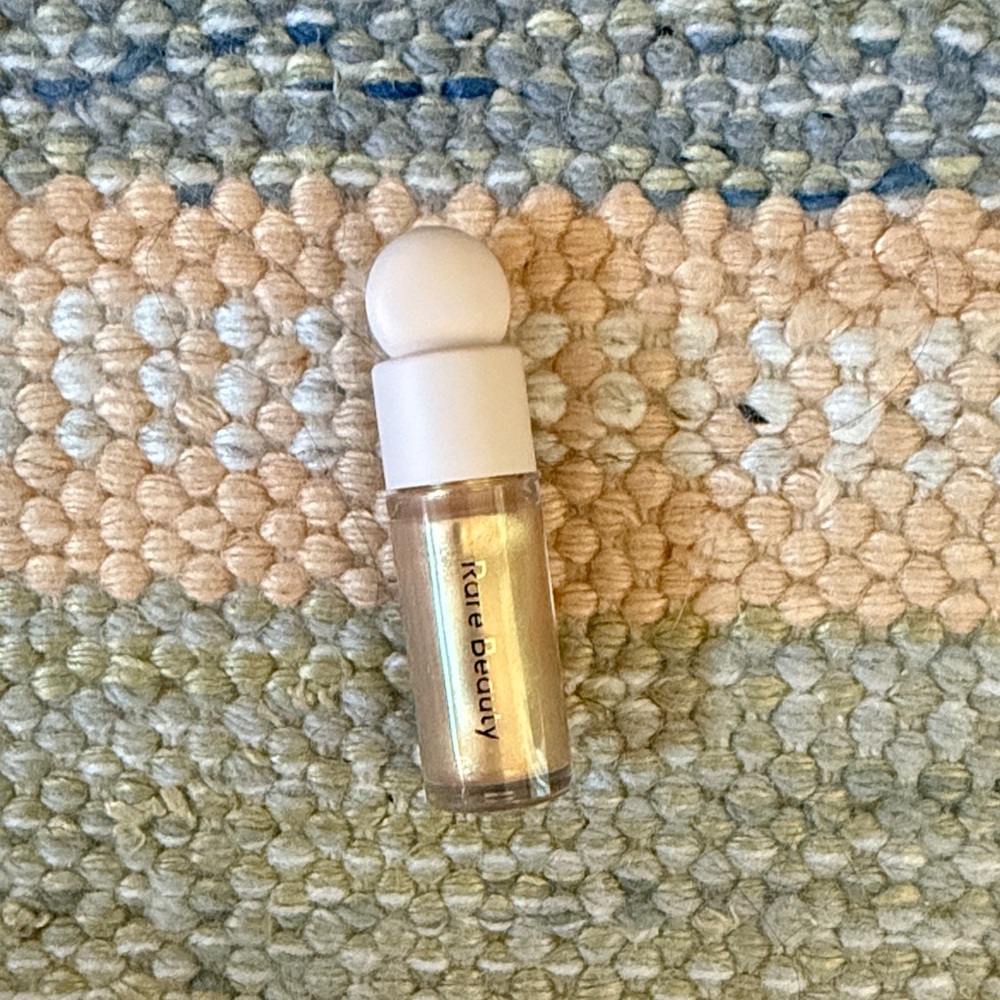 Rare Beauty Shimmering Gold Highlighter - Exhilarate Champagne Gold